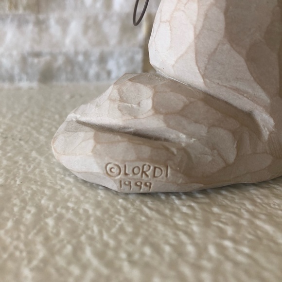 Willow Tree® Angel of Prayer Figurine - Picture 3 of 7